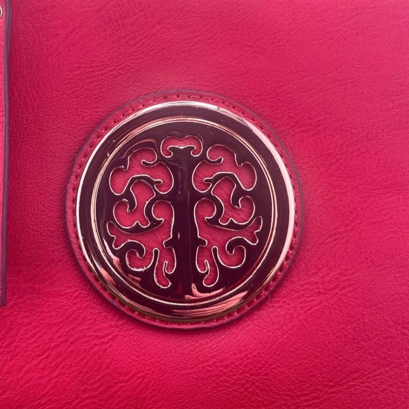 DS Bags Cherry Red Crossbody Bag Gold Logo Boutique Vegan Lux Leather Purse - Picture 5 of 16